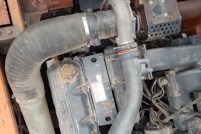 OmecoHub - Immagine DOOSAN D520LC